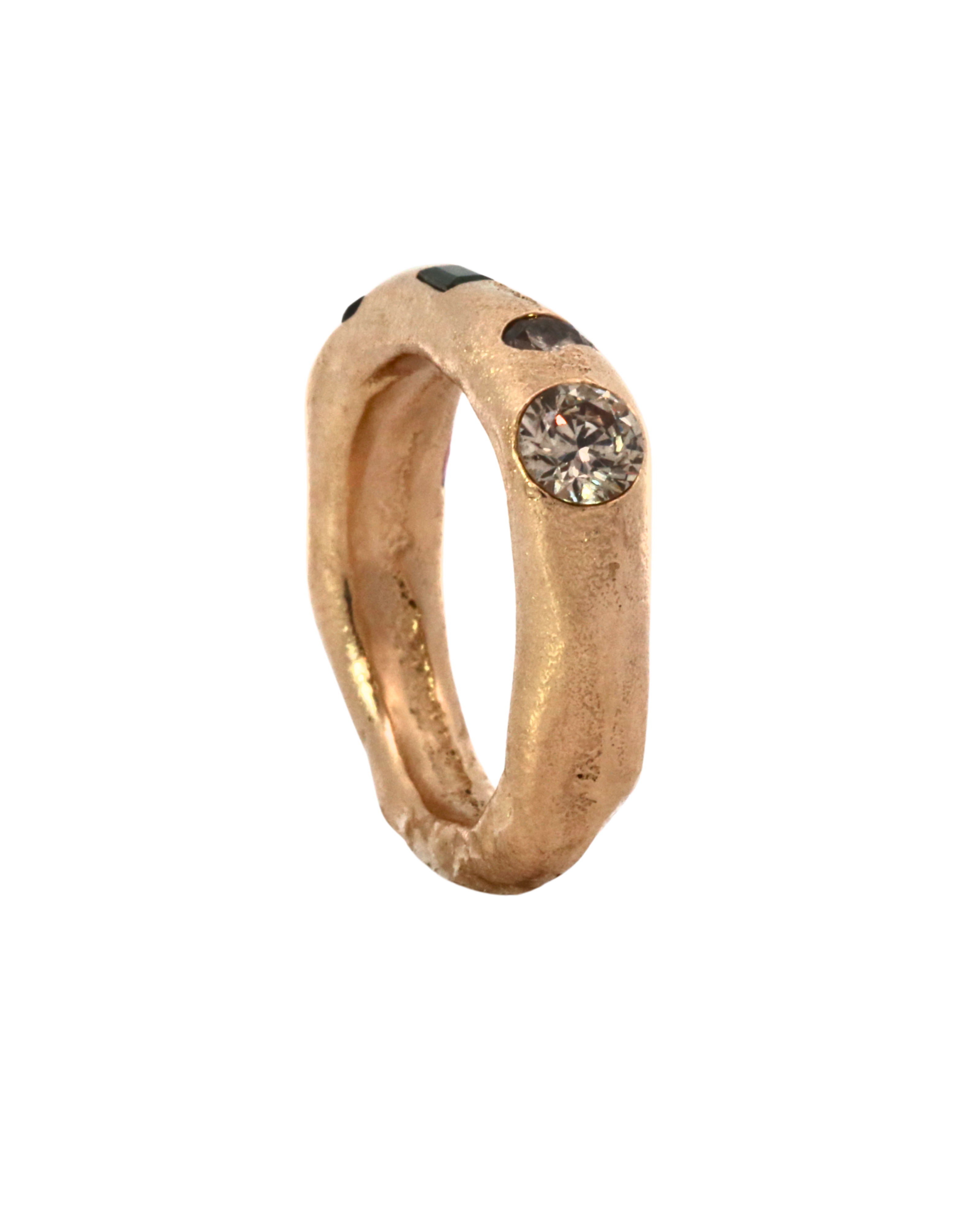 WILDER II detail view, 14K Fairmined gold