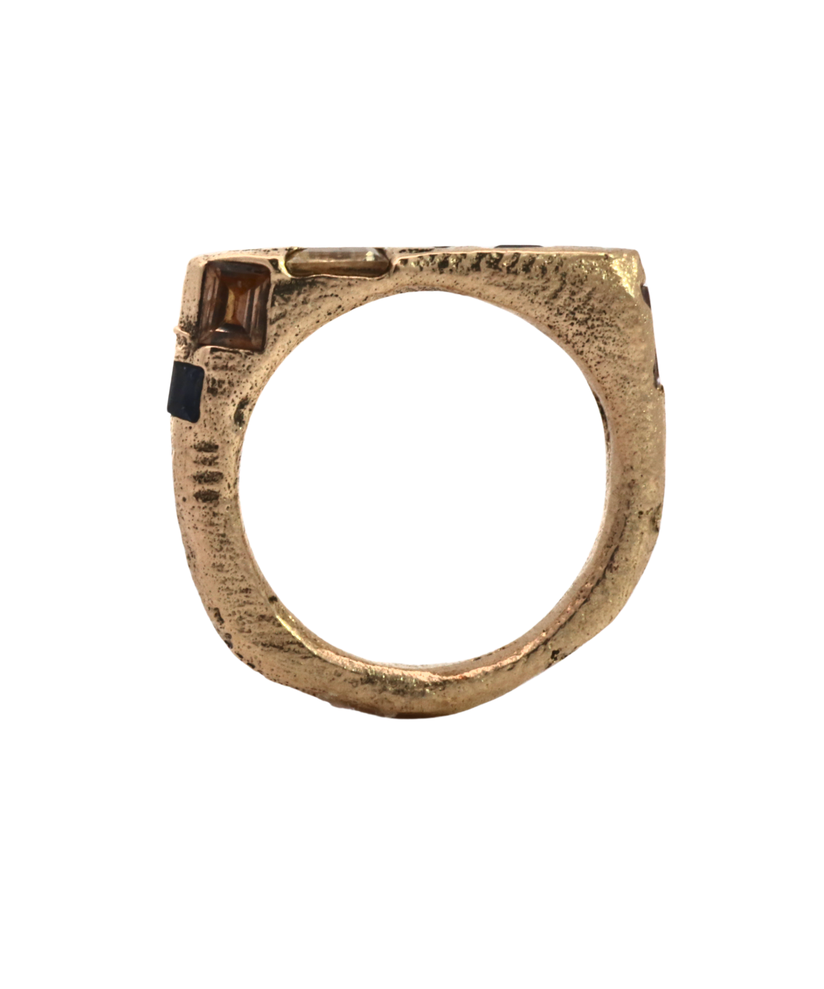 HYGGE Ring Sand Cast texture close-up showing sand cast detail, 14K Fairmined gold