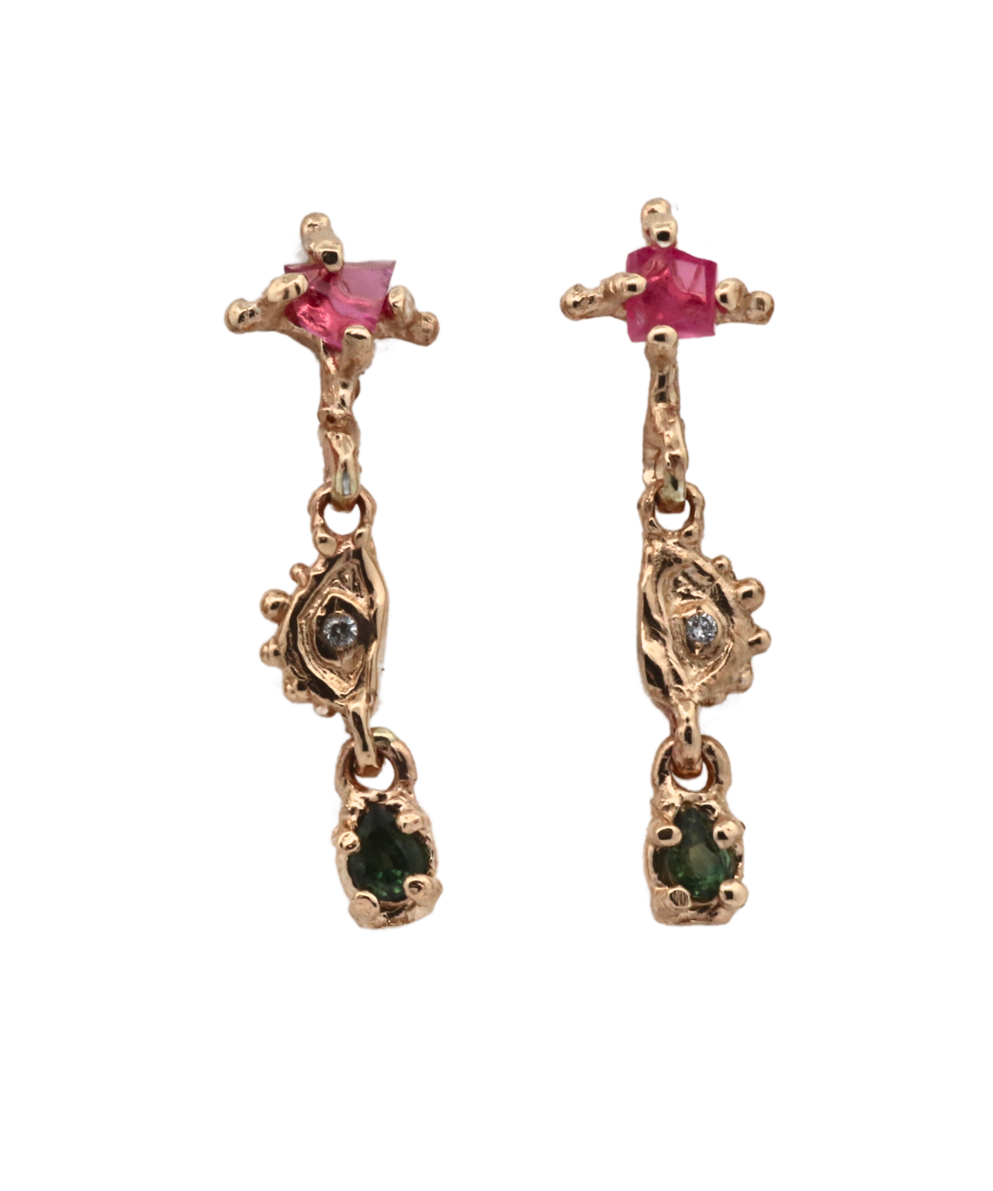 EYES Earrings in 14K Fairmined gold with pink spinel and sapphire, hand-carved