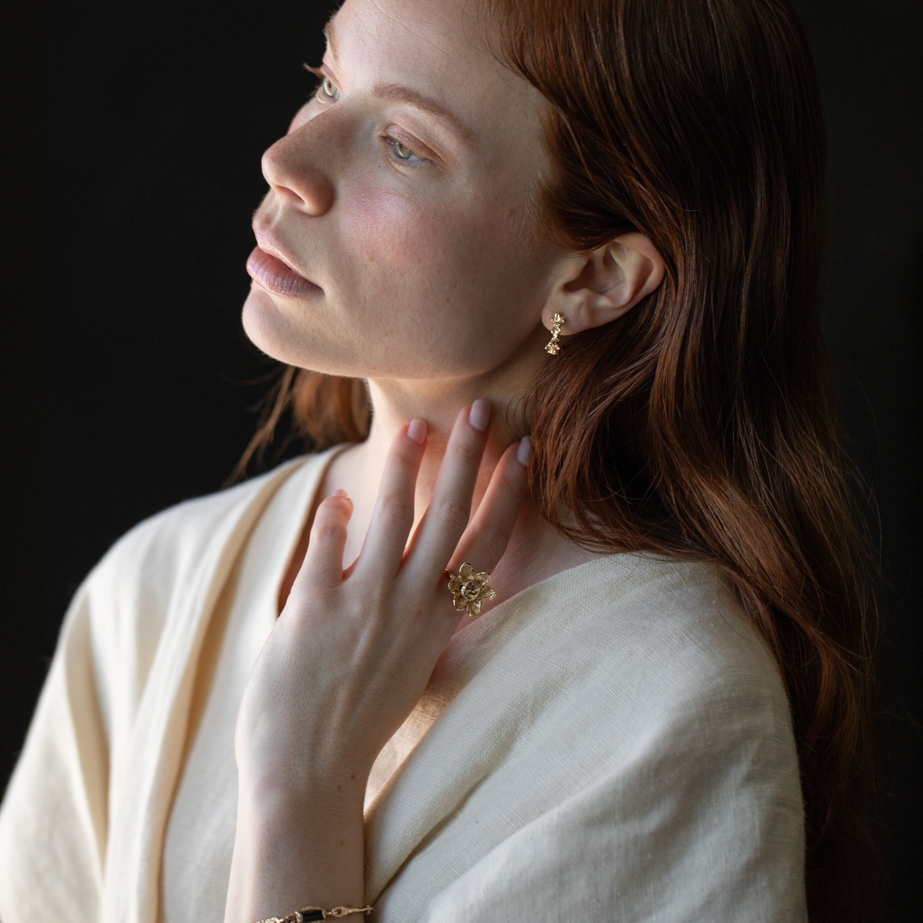 RORA Giant Flower Signet Ring with Elegant Style