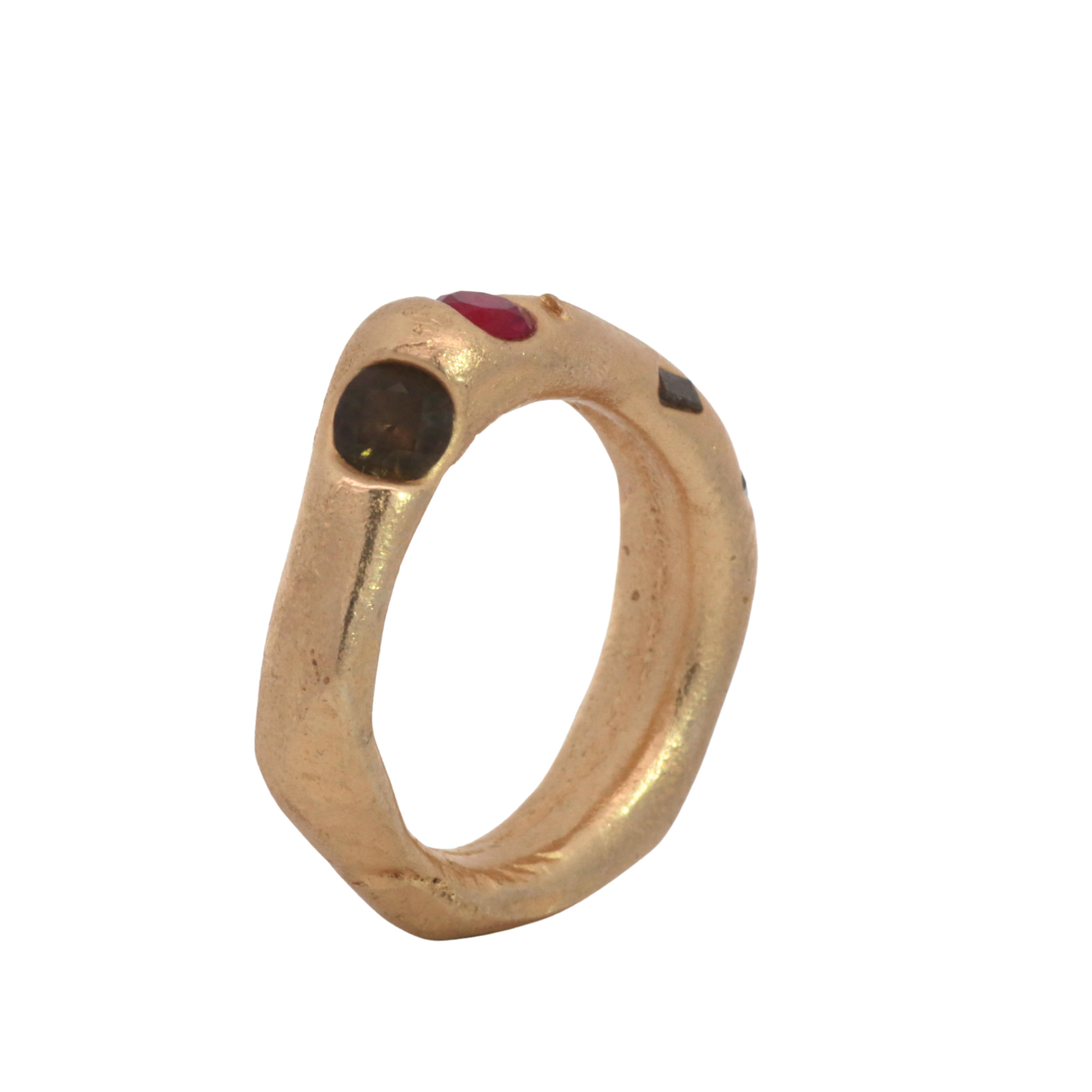 WILDER II Ring texture close-up showing sand cast detail, 14K Fairmined gold