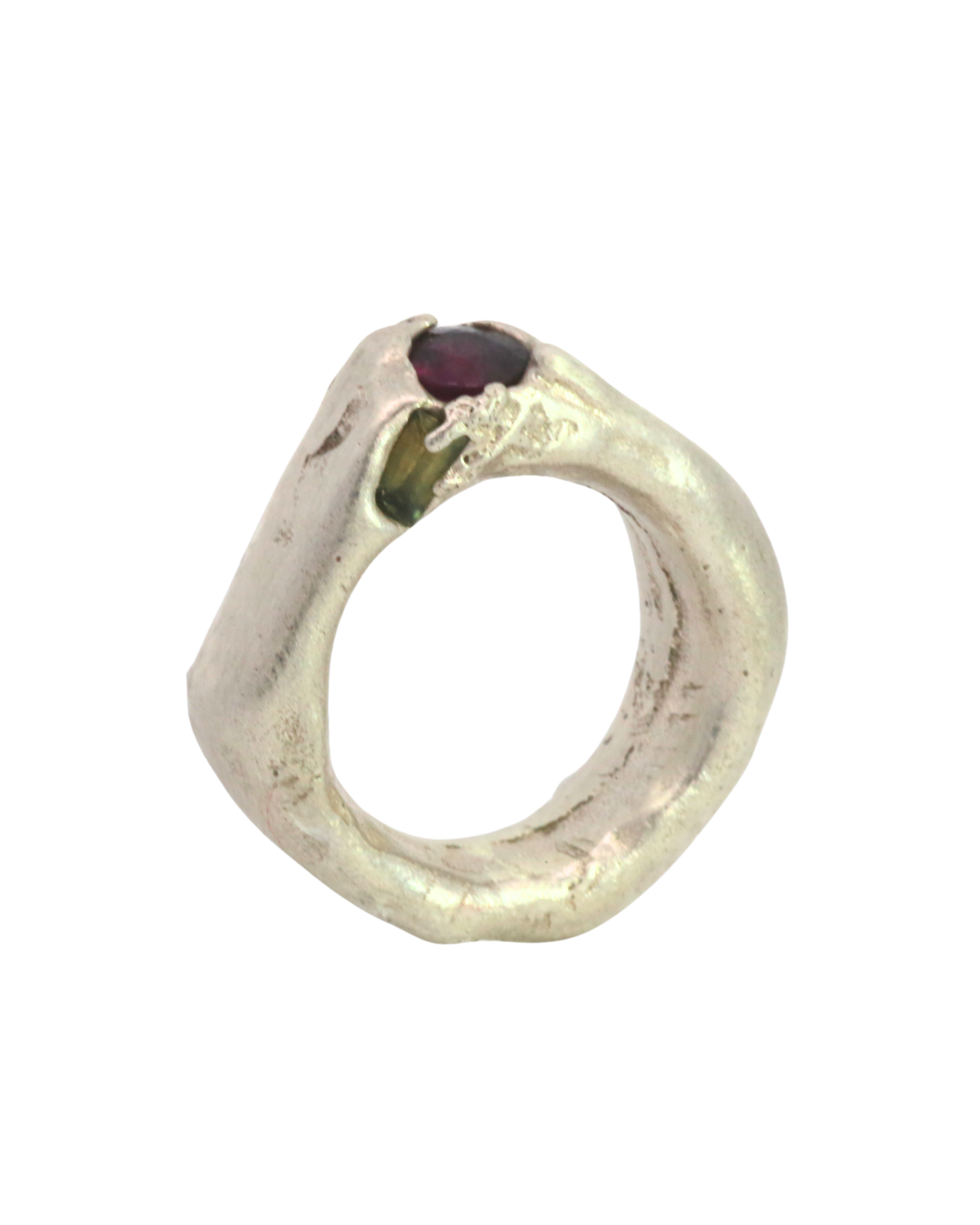 WILDER Ring worn on hand, recycled sterling silver