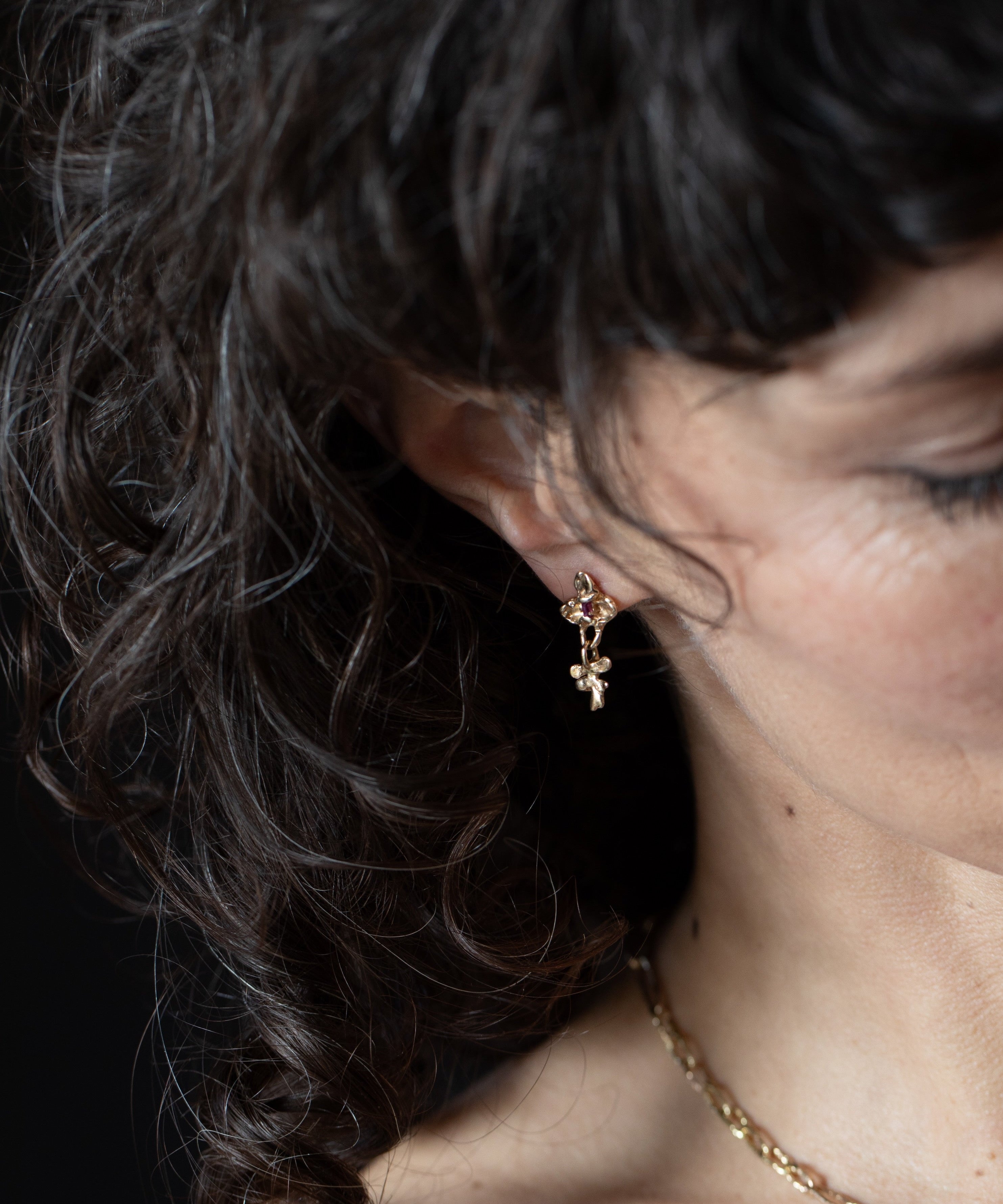 FRIKA Mix Earrings side profile view, 14K Fairmined gold