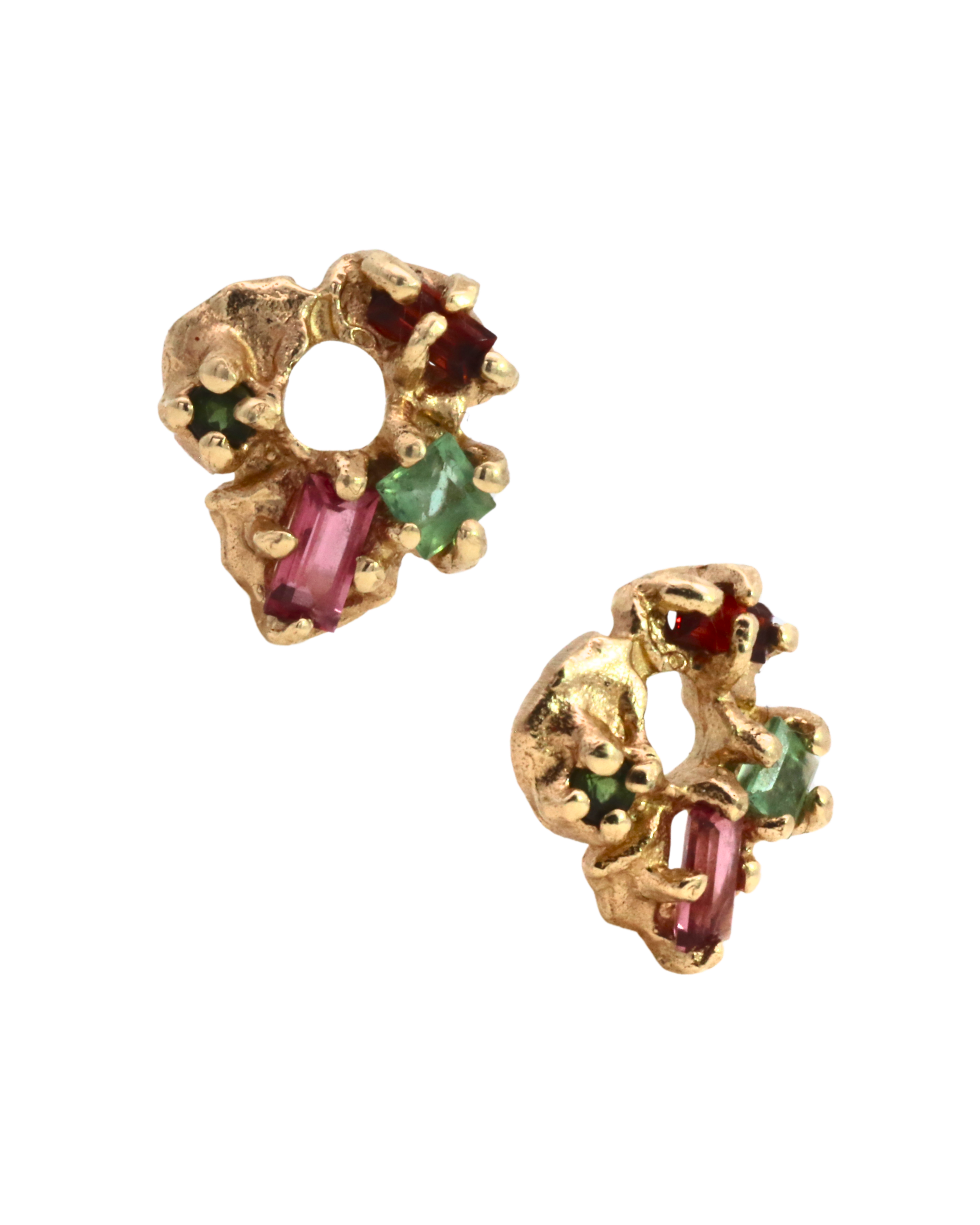 HIBI FÊTE Flower Hoop Charms for Tilda Hoop Earrings texture close-up showing lost wax cast detail, 14K Fairmined gold