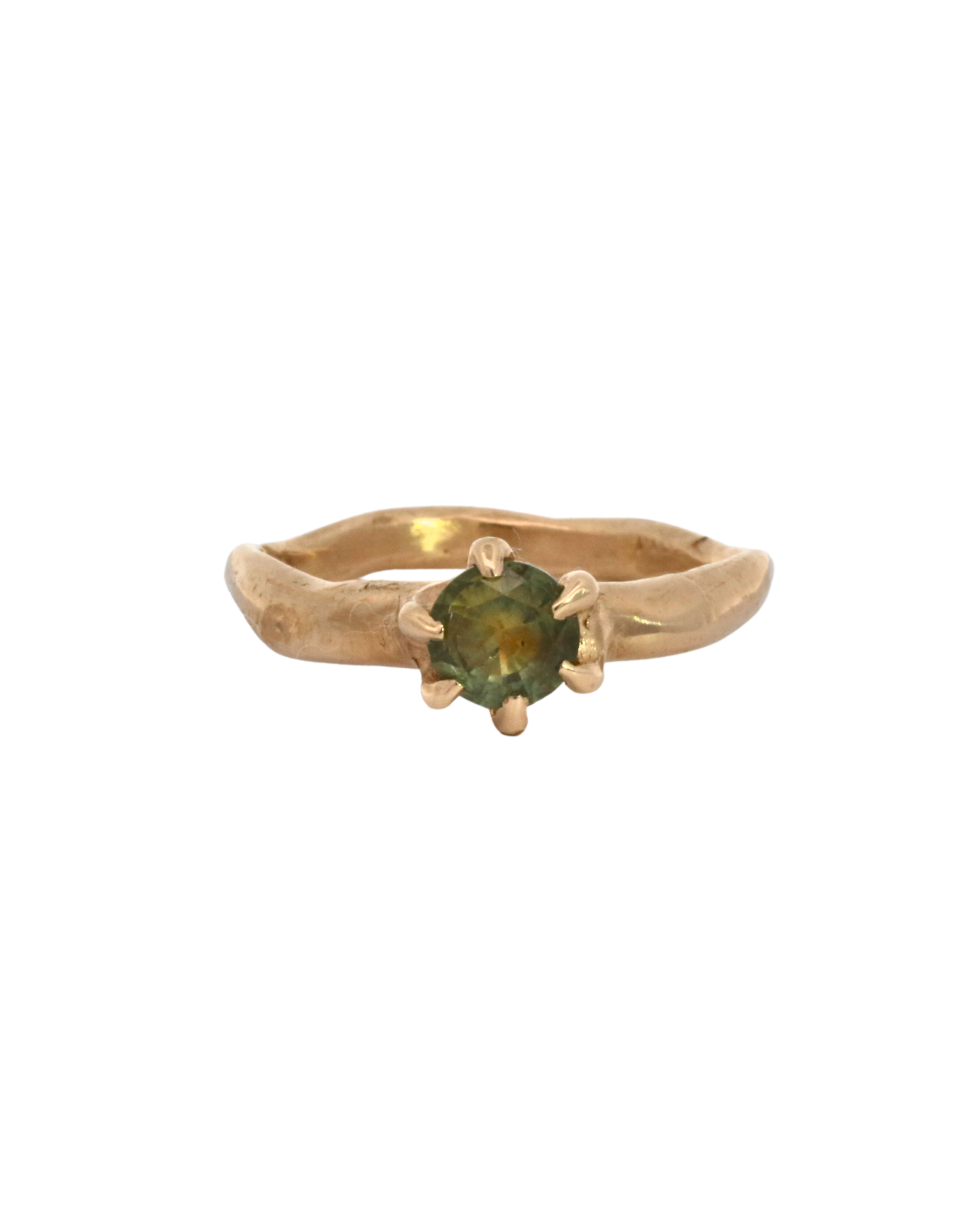 Madrone Claw Set Montana Sapphire Solitaire Engagement Ring worn on hand